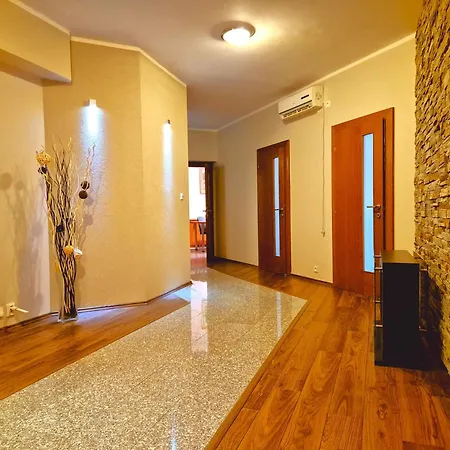 Zen Zone Хостел