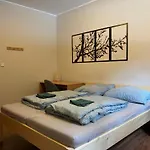 Zen Zone Albergue